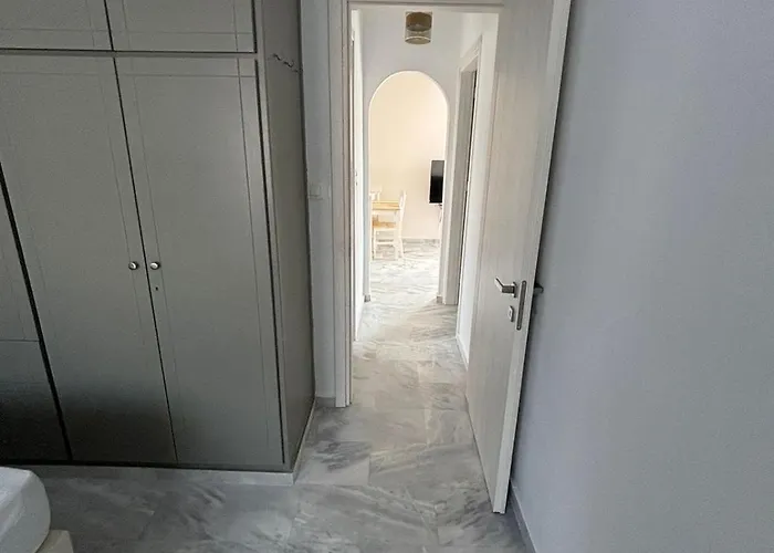 Sunset Realty * Ano Syros